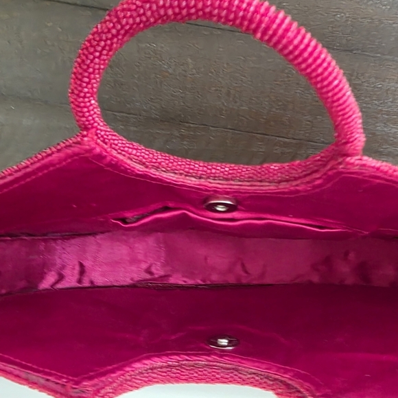 Vintage Inspired Red Beaded Floral Handbag - Picture 10 of 12